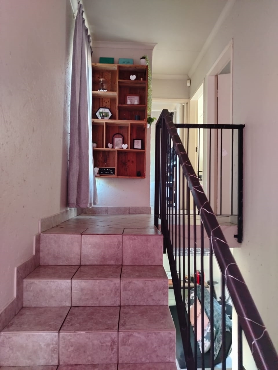 2 Bedroom Property for Sale in Vaalpark Free State
